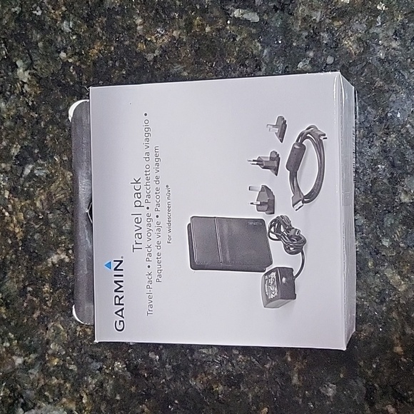 NIB Garmin NUVI Travel Pack 200 250 260 610 650 660 670 680 710 750 850 860,880 - Picture 1 of 7